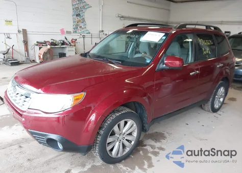 2011 Subaru Forester 2.5X Limited z USA, uszkodzony, nr VIN JF2SHAEC2BH738947